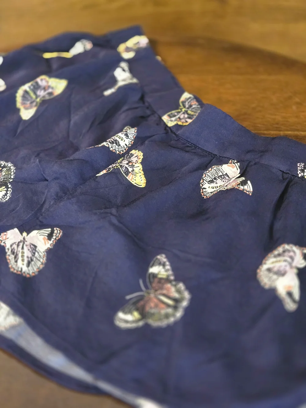 🦋Anthropologie Lyrebird Silky Pajama Shorts Size M🦋